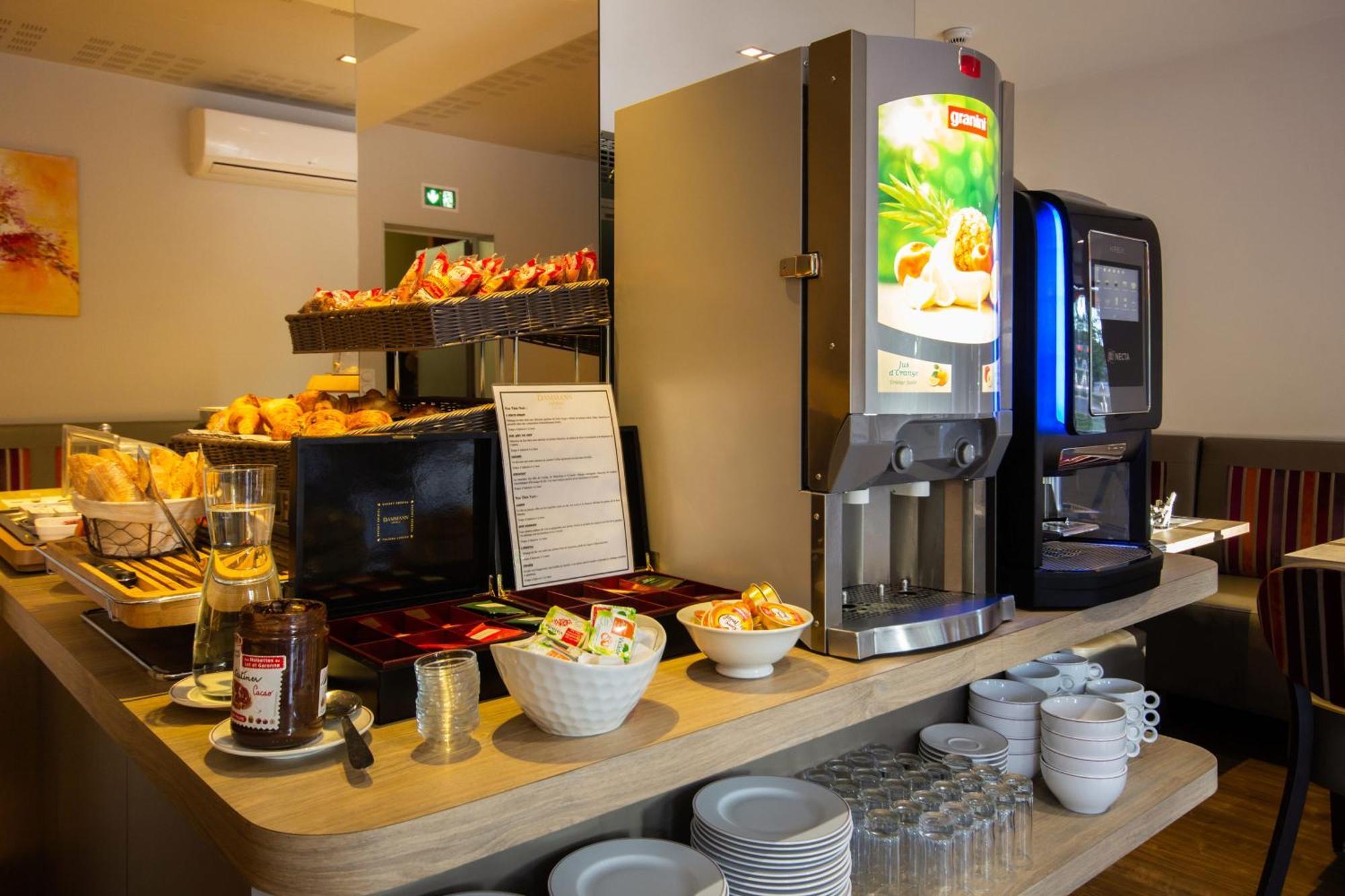 Hotel De La Gare Troyes Centre Eksteriør billede