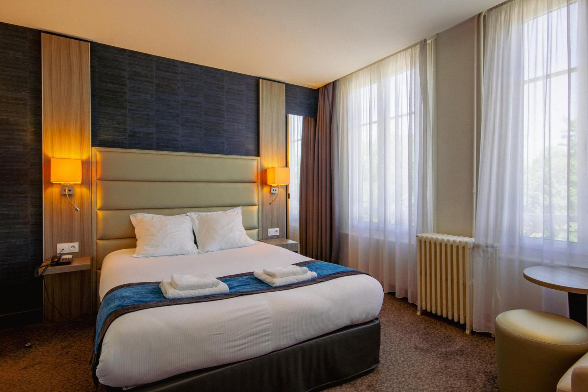Hotel De La Gare Troyes Centre Eksteriør billede