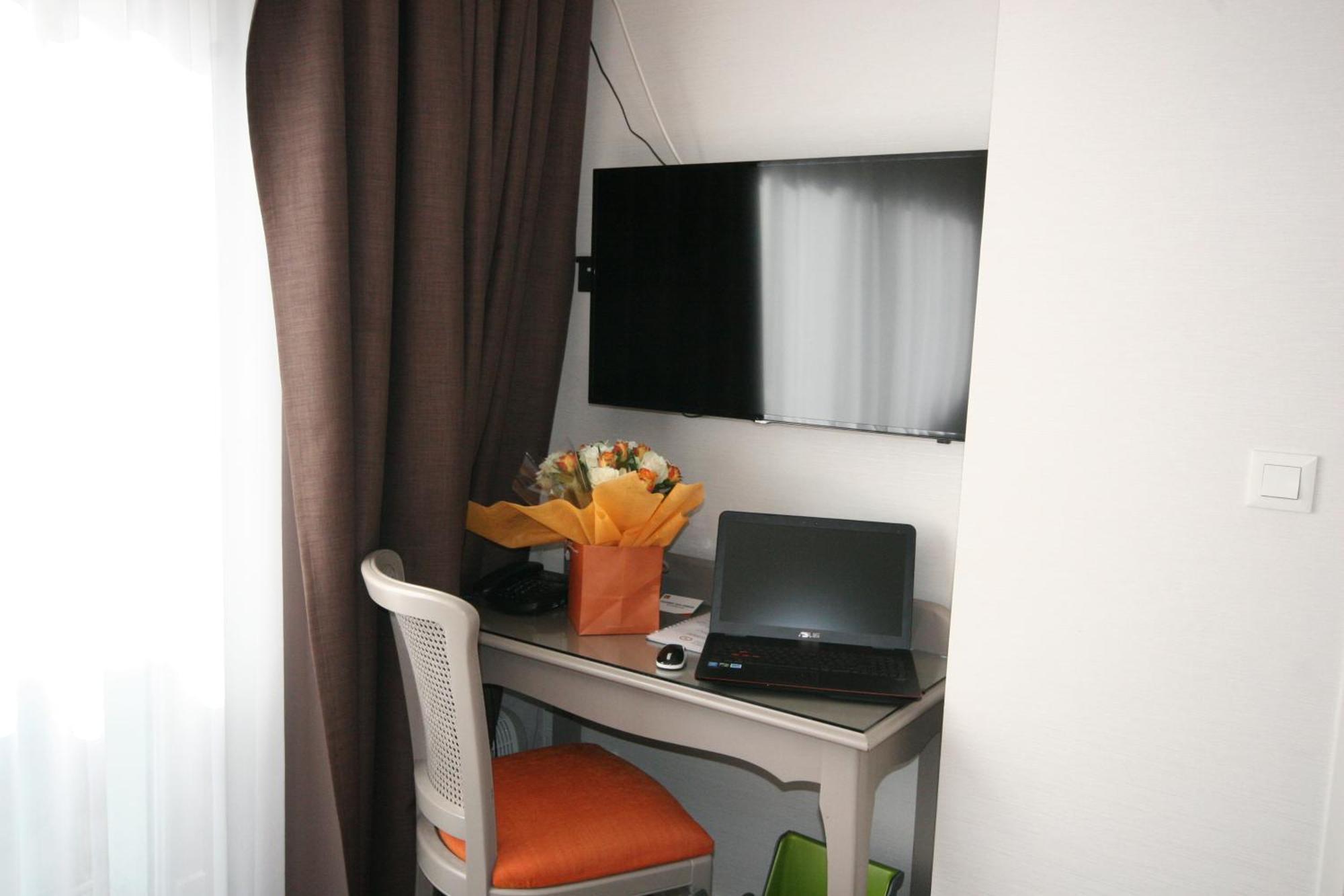Hotel De La Gare Troyes Centre Eksteriør billede
