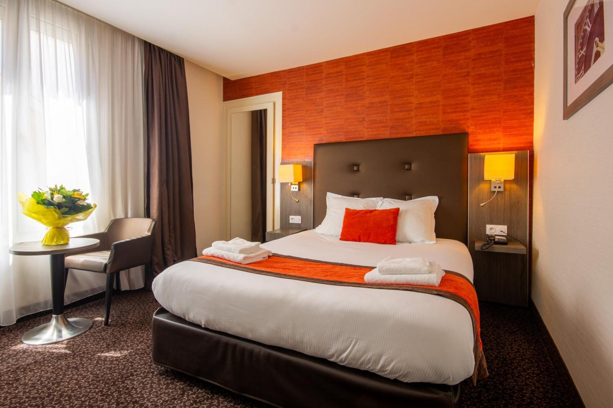 Hotel De La Gare Troyes Centre Eksteriør billede