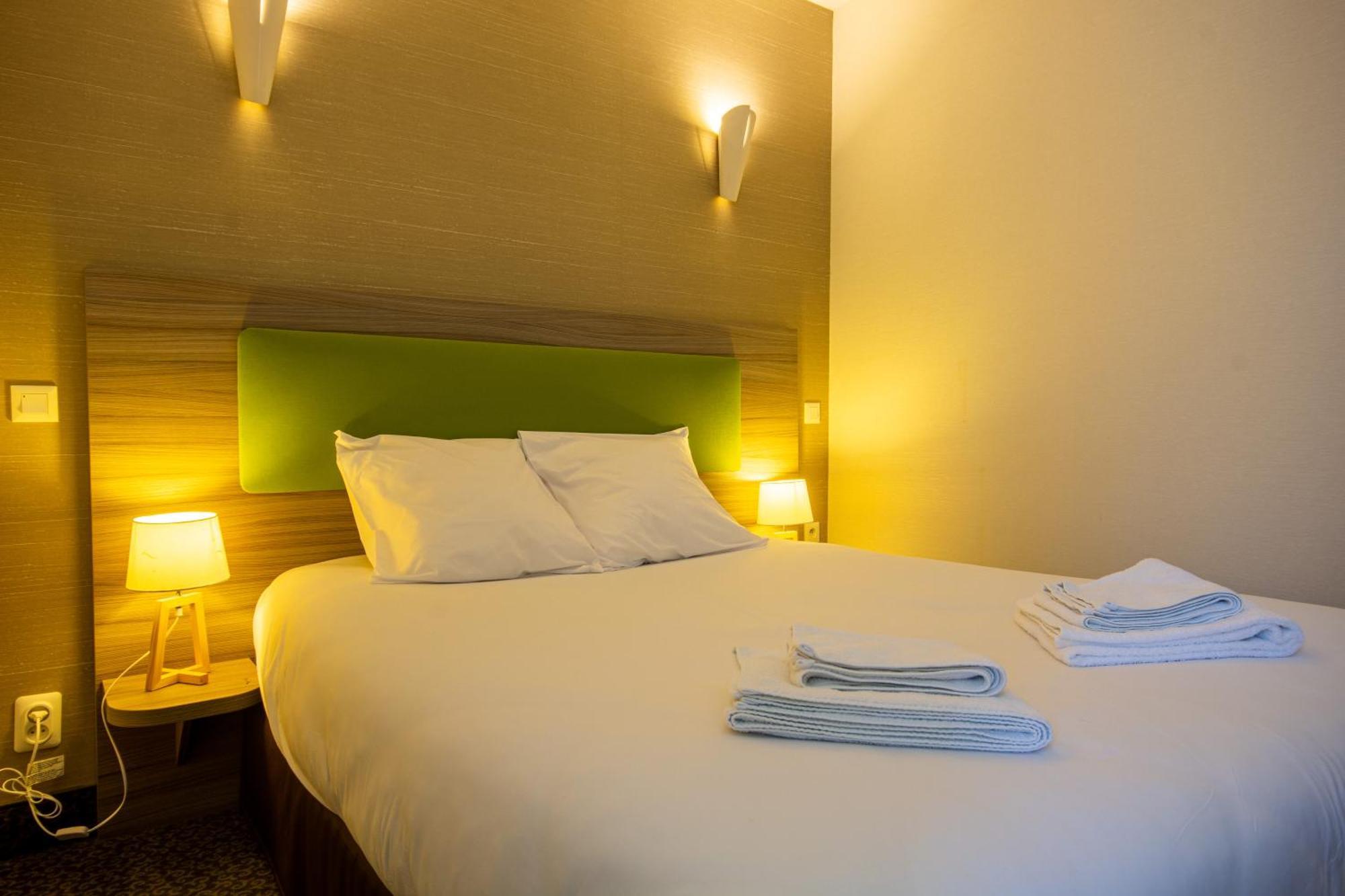 Hotel De La Gare Troyes Centre Eksteriør billede