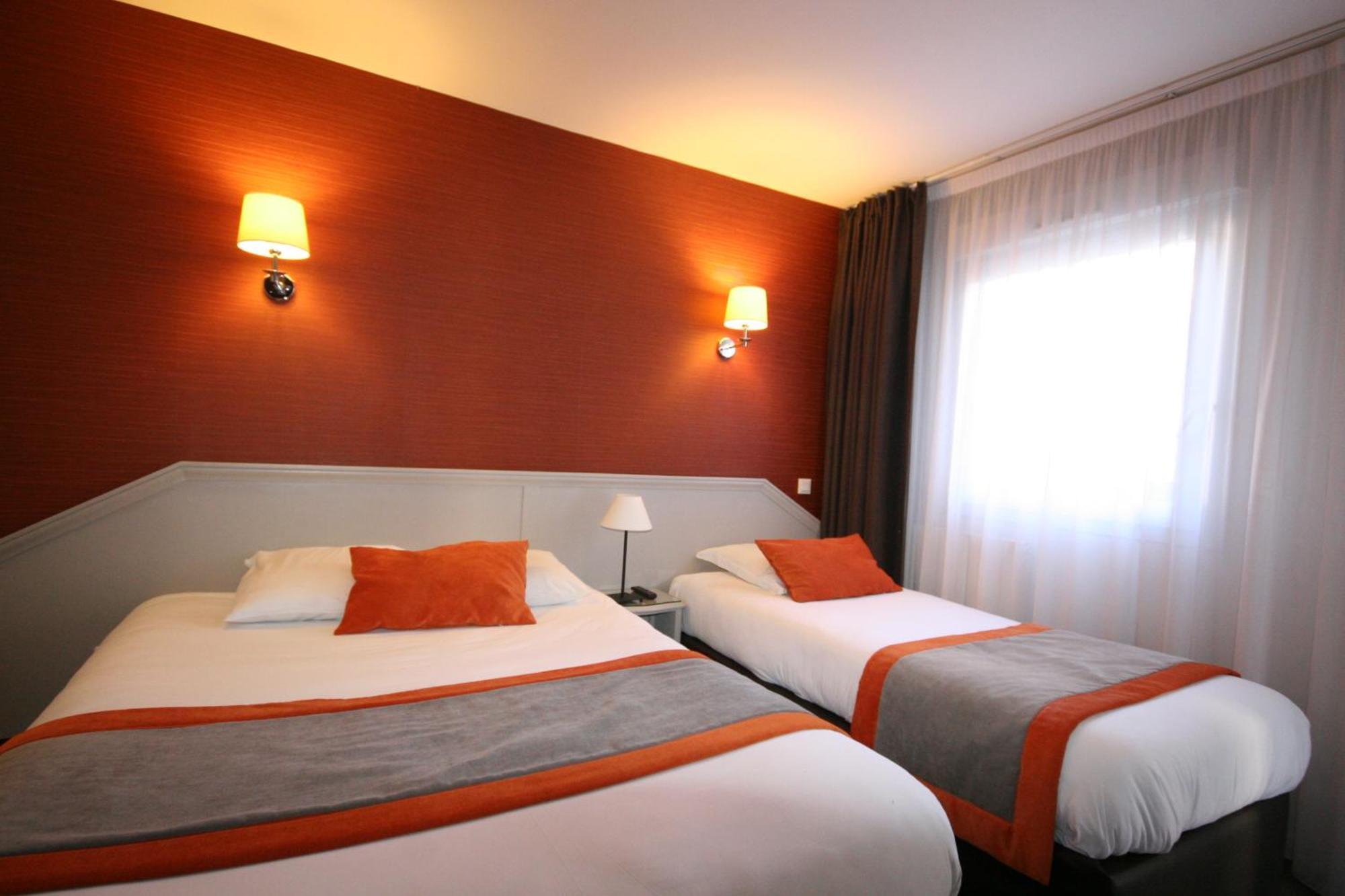 Hotel De La Gare Troyes Centre Eksteriør billede