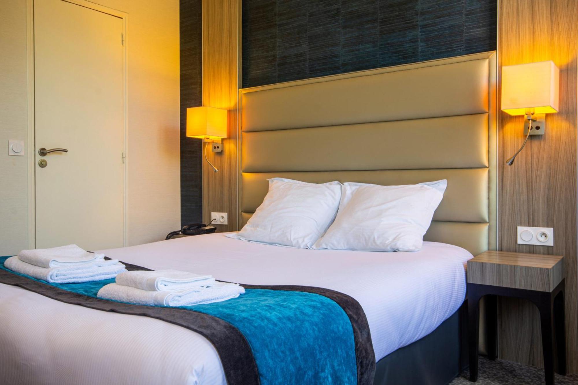 Hotel De La Gare Troyes Centre Eksteriør billede